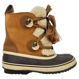 Chloé x SOREL Snow Boots in Multicolor Suede